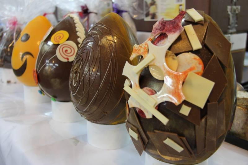 boulangerie-ROUBION-min_chocolate_factory_eggs_easter-897028